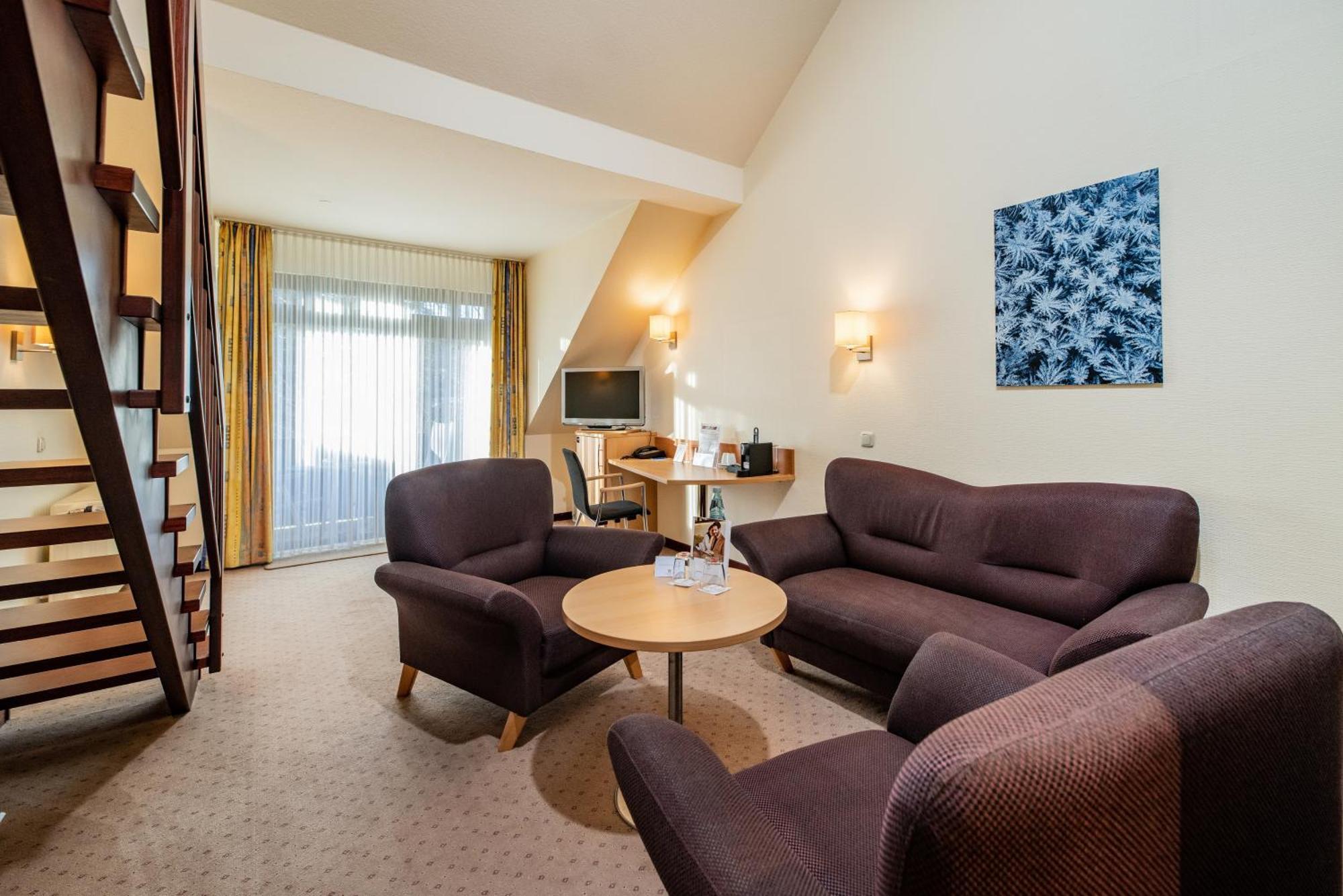 Goebel'S Seehotel Diemelsee Bagian luar foto